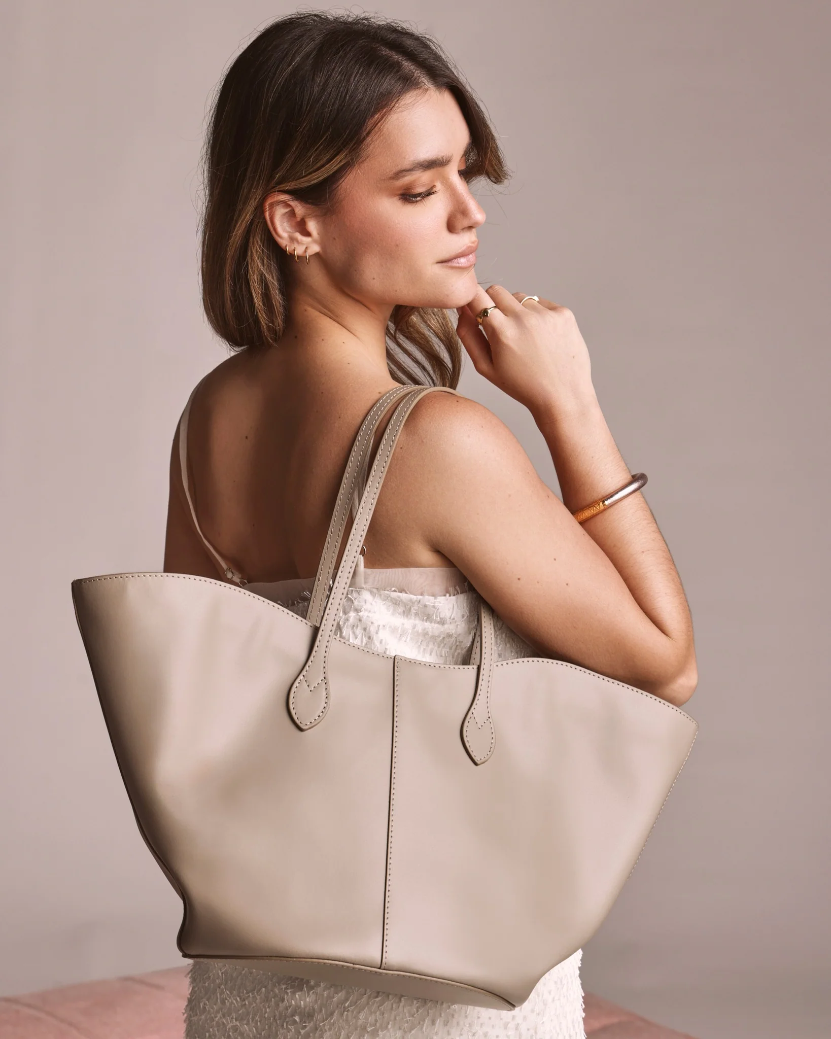 Jasmine Tote Light Taupe - Image 3
