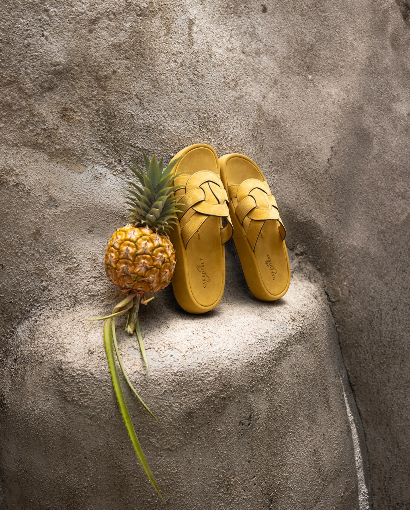 Market Yellow Suede - Image 3