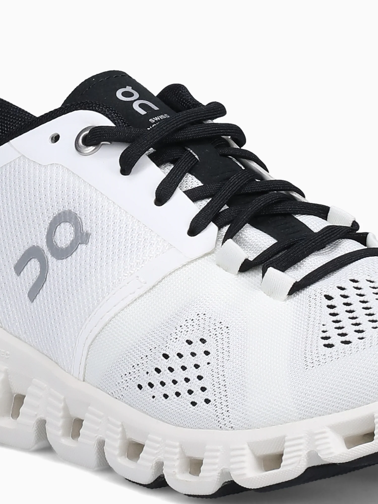 Cloud X White Black mesh - Image 5