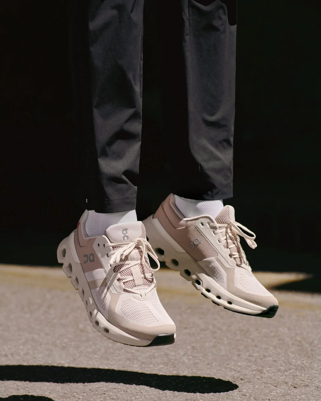 Cloudrunner 2 Pearl Desert mesh - Image 3