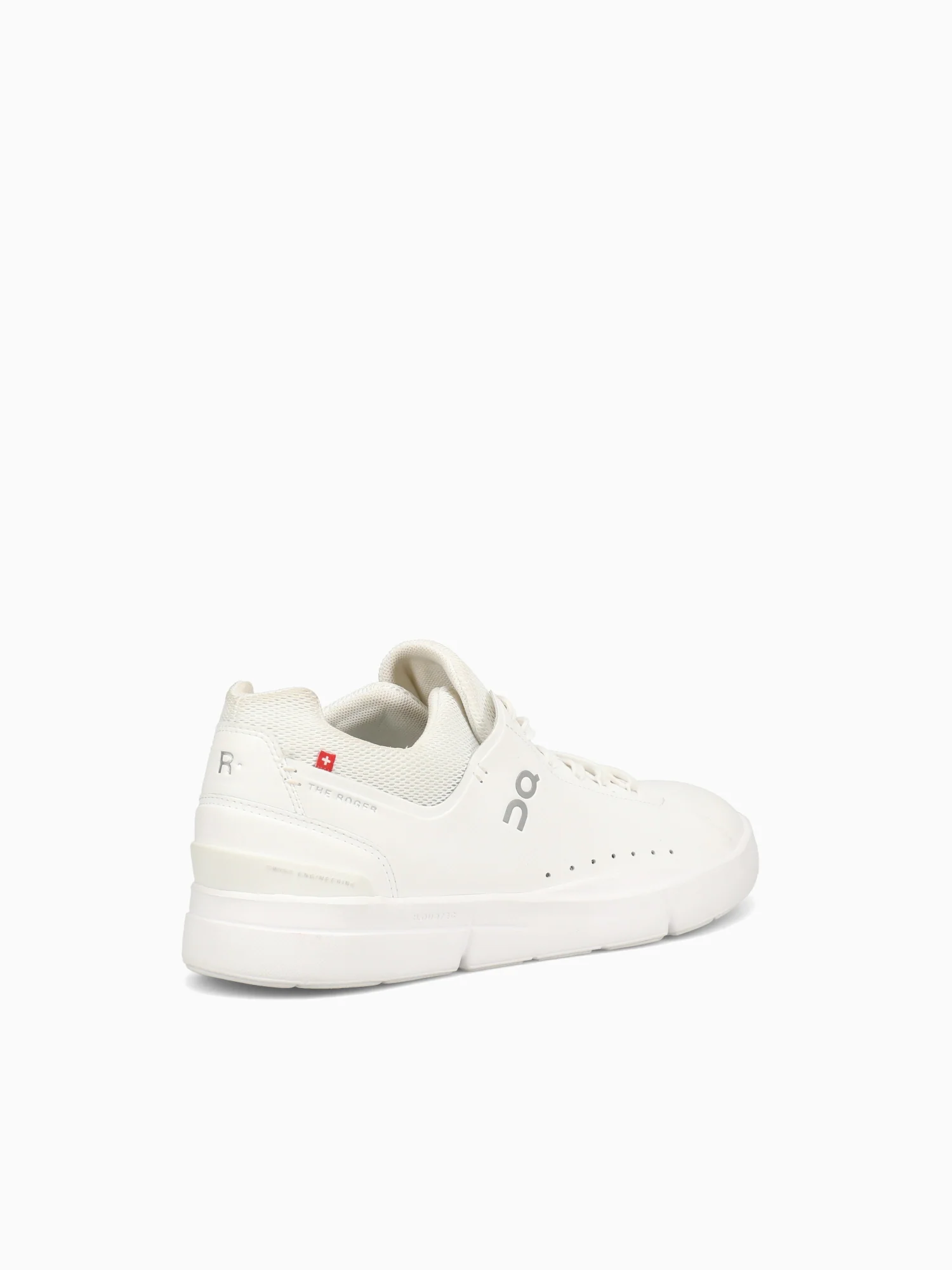 The Roger Advantage All White - Image 4