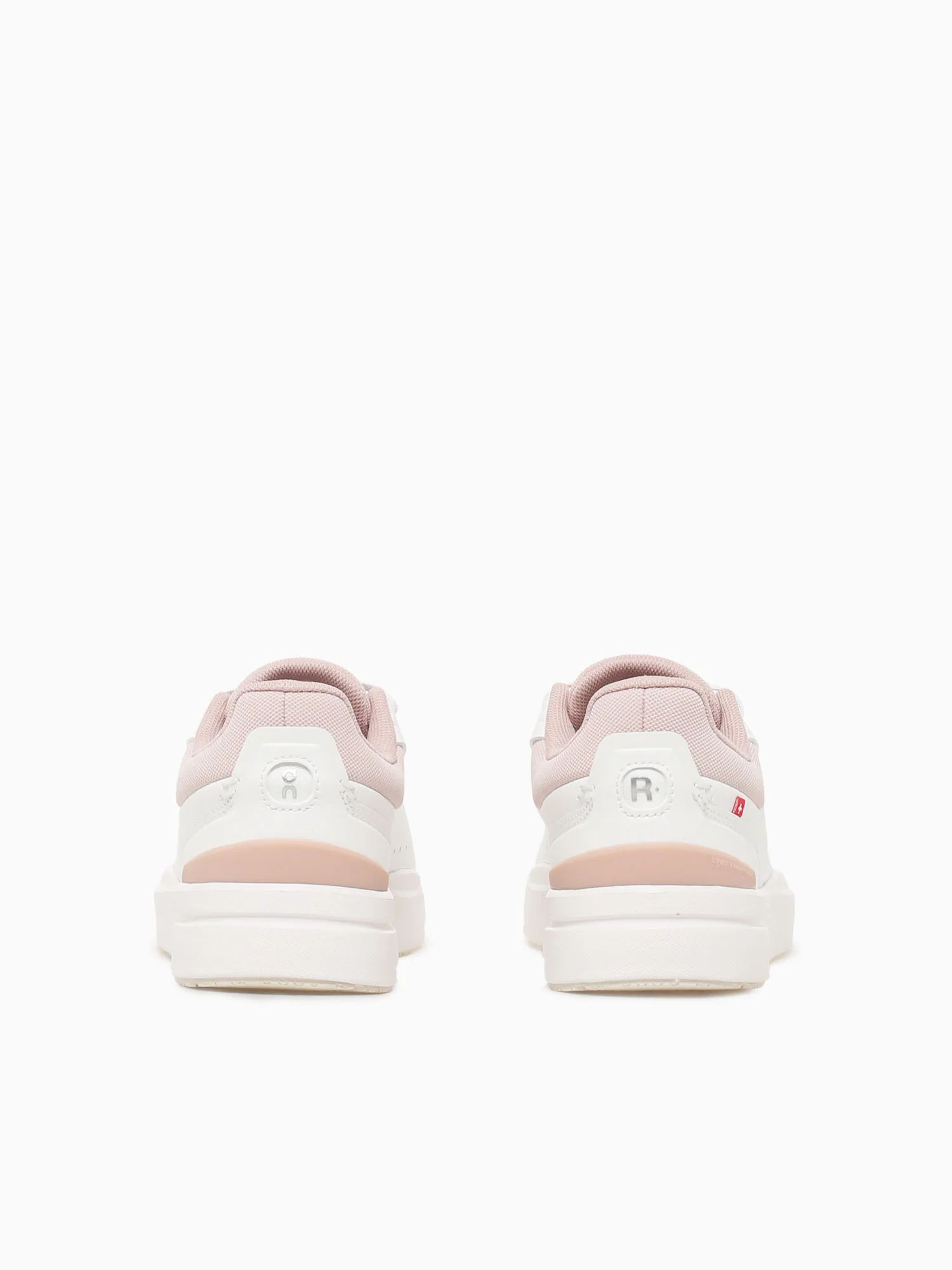 The Roger Advantage Wht Rosehip leather - Image 6