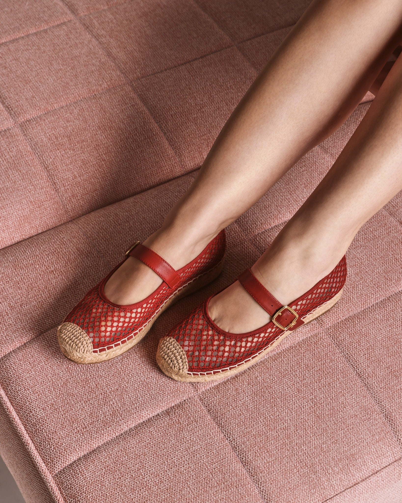 Mackie Mesh Deep Scarlet Mesh - Image 3